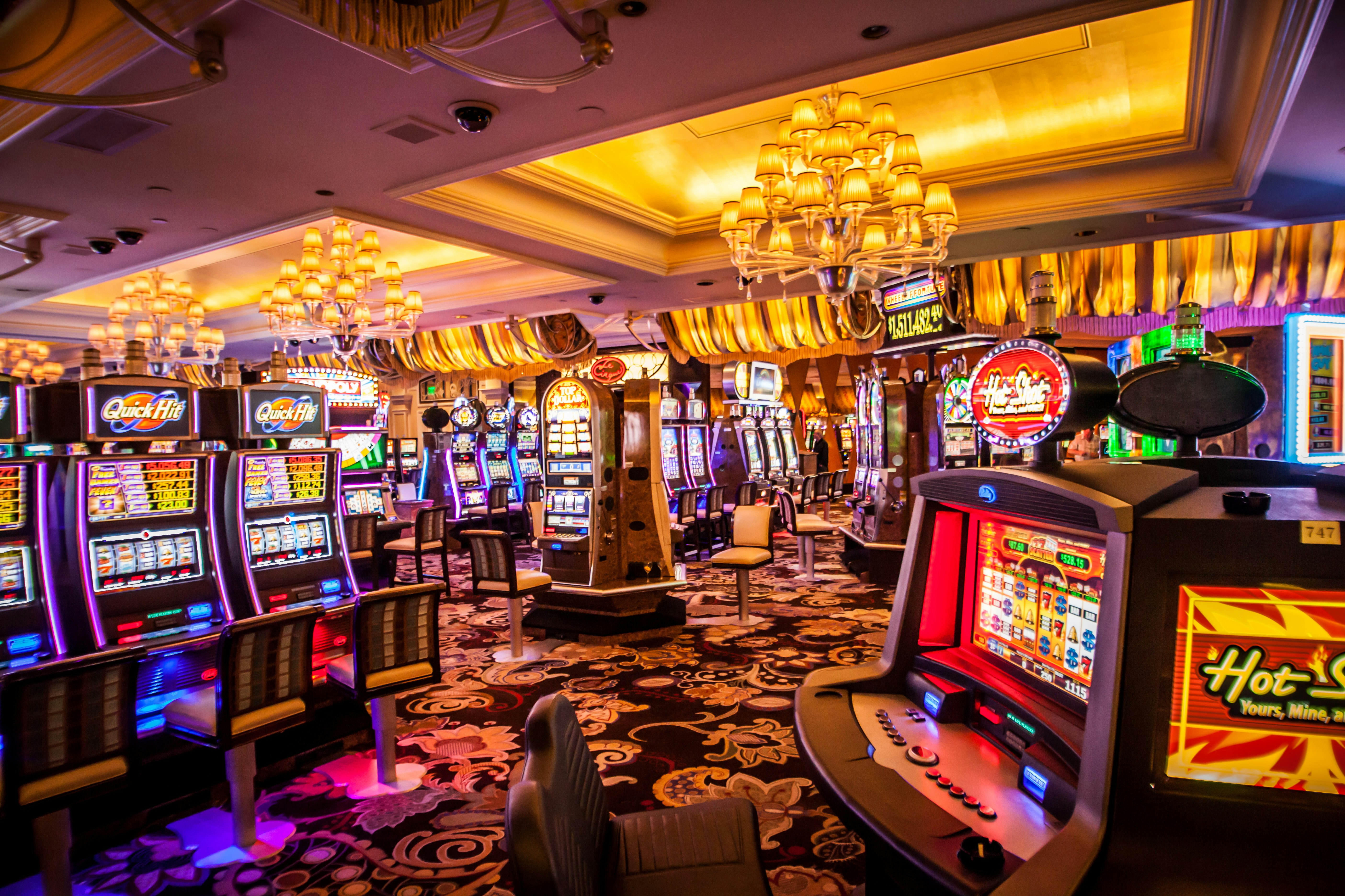 Luxury casino riches222